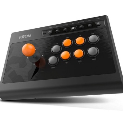 Joystick arcade preto com botões laranja e cinza e botão de comando laranja