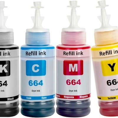 Conjunto de quatro frascos de tinta de recarga em preto, ciano, magenta e amarelo