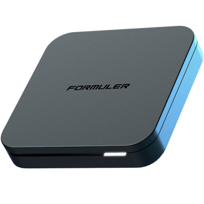 Dispositivo eletrónico preto com a palavra FORMULER e luz branca