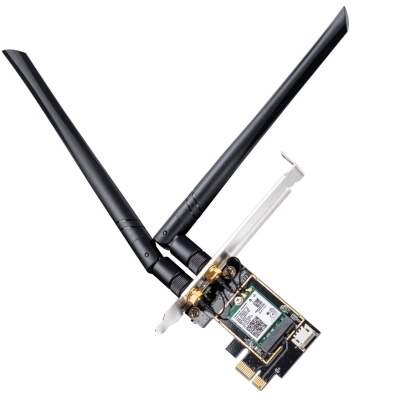 Placa de rede wireless PCIe com duas antenas longas pretas