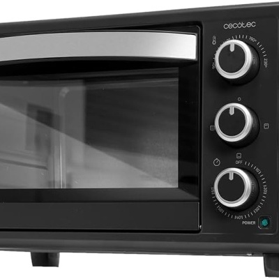 Forno elétrico preto com porta de vidro e três botões reguladores