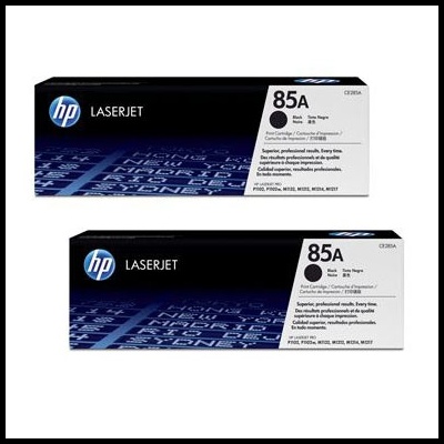 Dois cartuchos de tinta HP LaserJet 85A preto embalados, em fundo branco