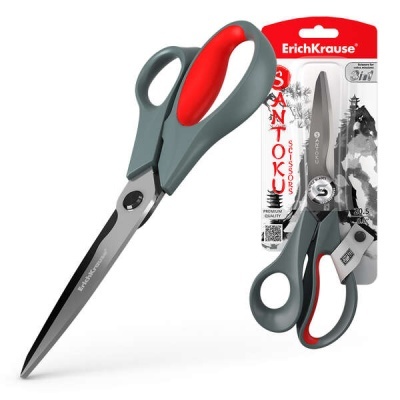 Tesoura ErichKrause Santoku cinzenta com pega vermelha e embalagem com texto