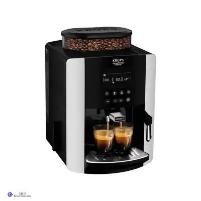 Máquina de café expresso KRUPS preta e branca com painel digital e copos com café