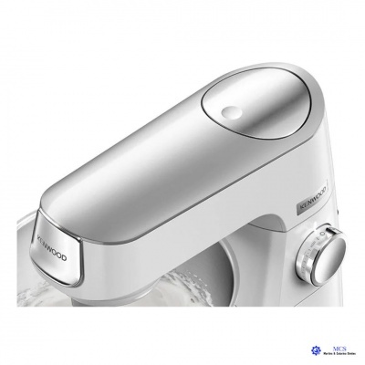 Batedeira branca e prateada Kenwood com botão de controlo redondo