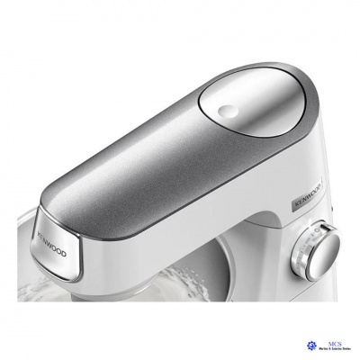 Batedeira elétrica Kenwood branca e cinzenta com taça de vidro