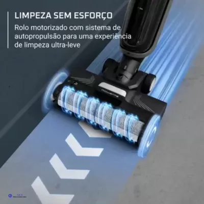 Rolo motorizado preto de aspirador com sistema de autopropulsão em superfície cinzenta