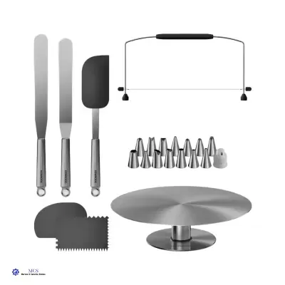 Conjunto de acessórios para pastelaria em inox, silicone e metal com várias ferramentas para decoração e corte.