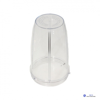 Copo plástico transparente com tampa removível