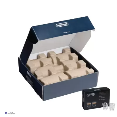 Caixa com suporte para 6 copos de vidro DeLonghi e embalagem preta com dois copos e dois suportes.