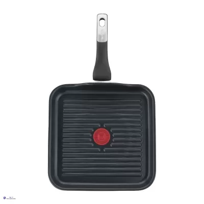Frigideira quadrada preta com cabo