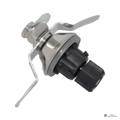 Peça automóvel metal e plástico preto com braço metálico curvado