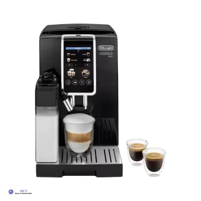 Máquina de café DeLonghi Dinamica Plus preta com painel digital e copos de café em vidro duplo