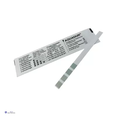 tira de teste AQUADUR em cartucho branco com cinco tons de cinza