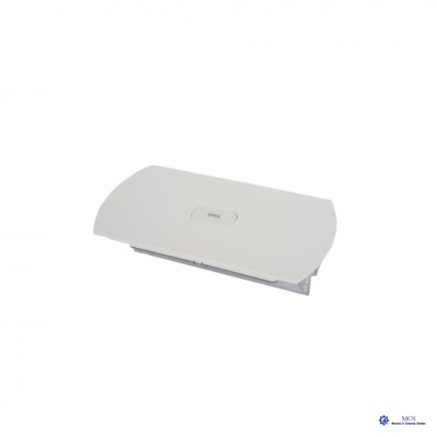 Aparelho branco retangular com botão 'PUSH' central