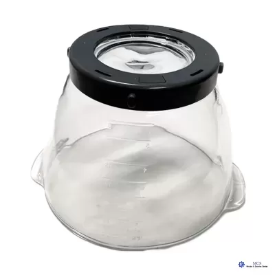 Recipiente plástico transparente com tampa preta e escala graduada