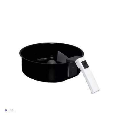 Frigideira preta com pega branca destacável