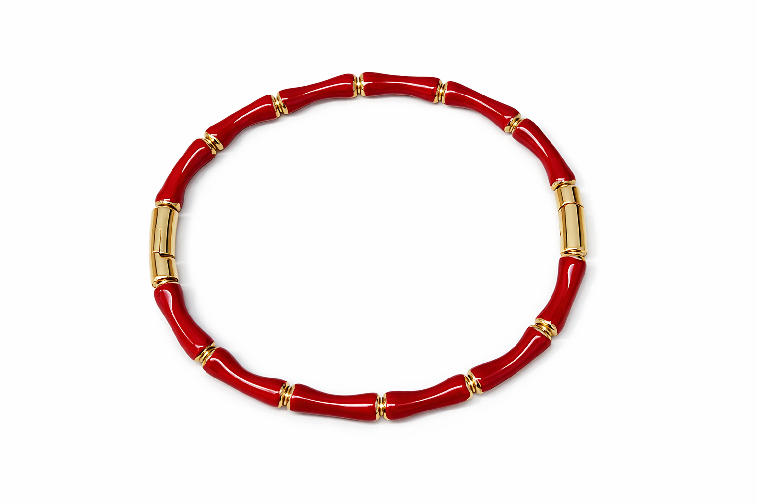 Colar vermelho e dourado com segmentos tubulares brilhantes