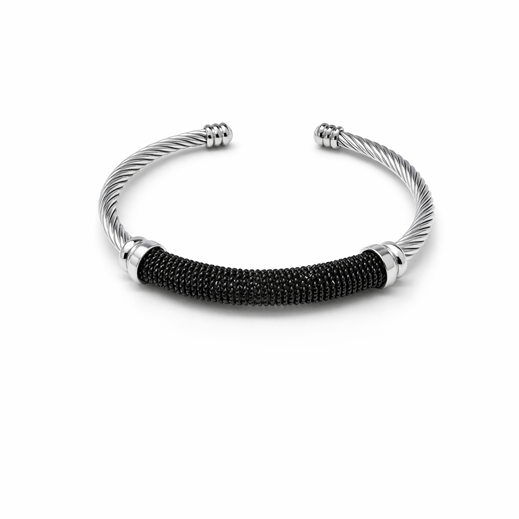 Bracelete prateado com detalhe central em malha negra
