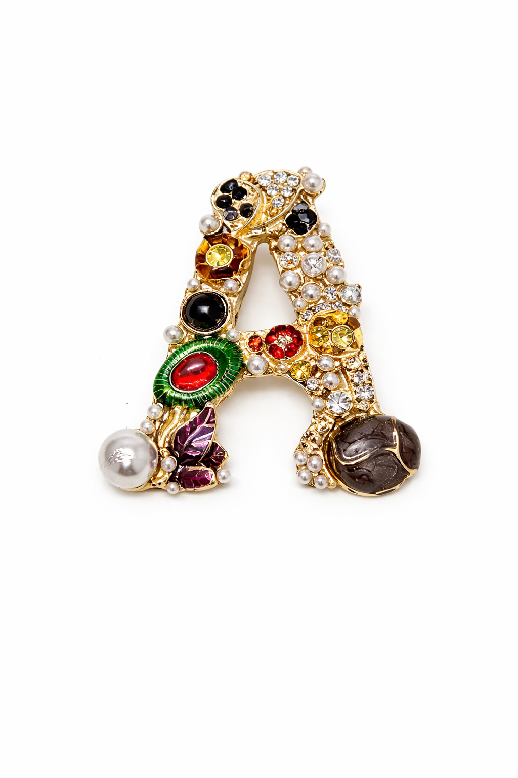 Broche letra A decorado com pérolas e pedras coloridas