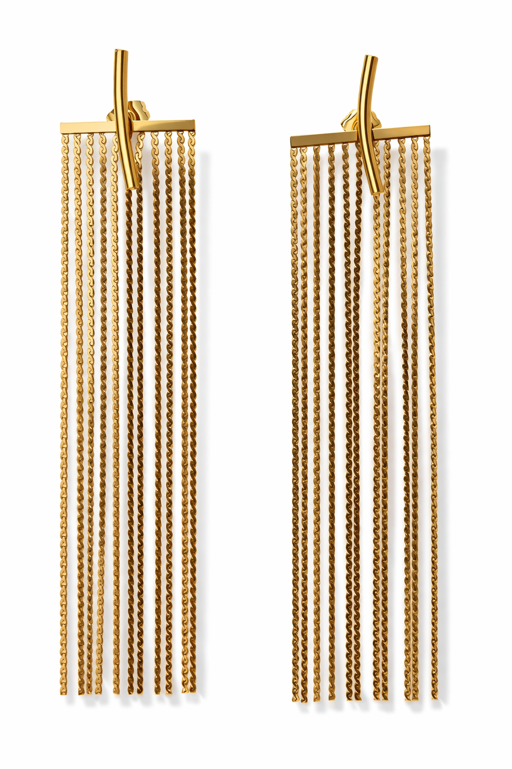 Par de brincos dourados com correntes e barra curva