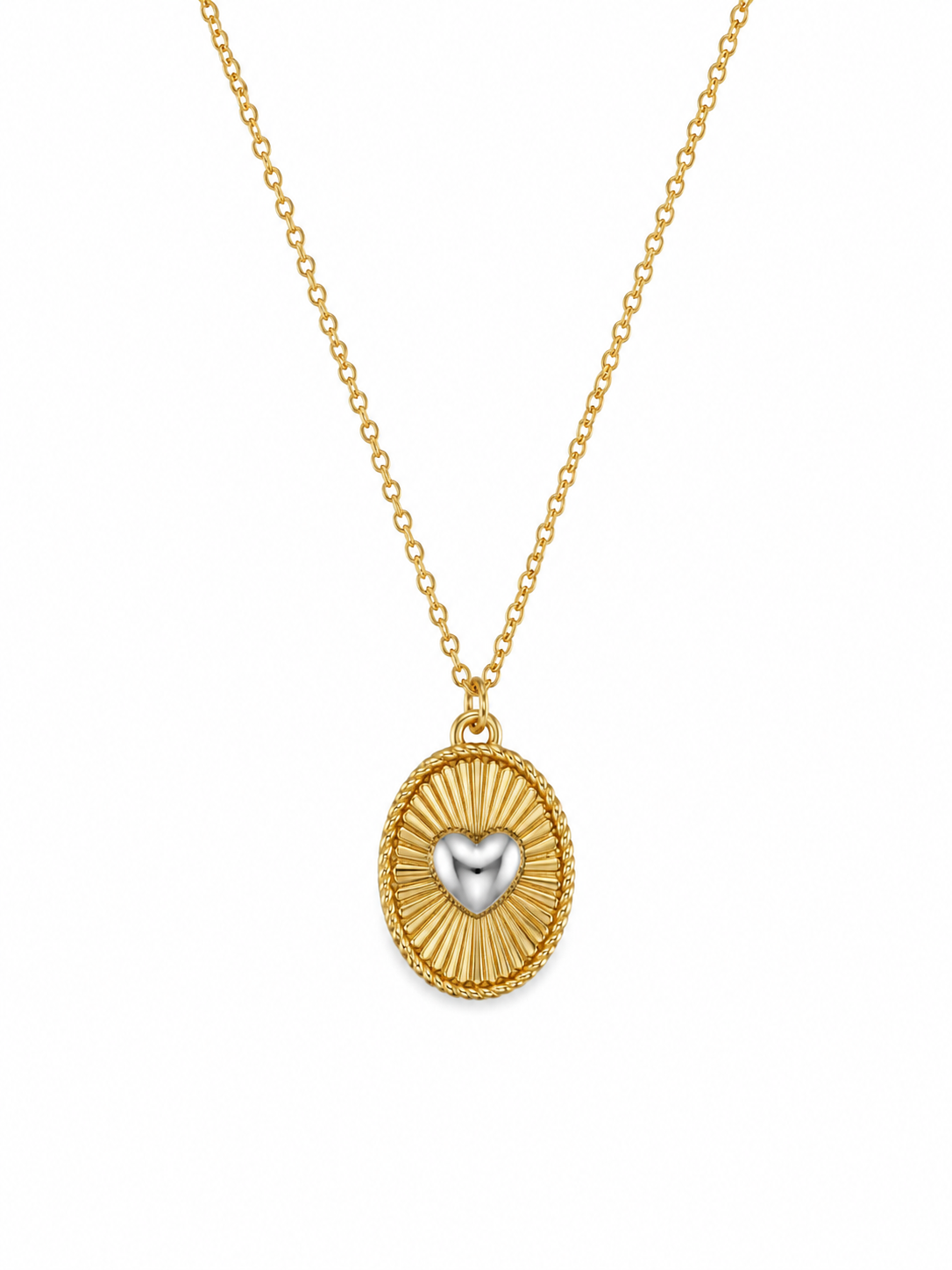 Colar dourado com pendente oval e coração prateado no centro