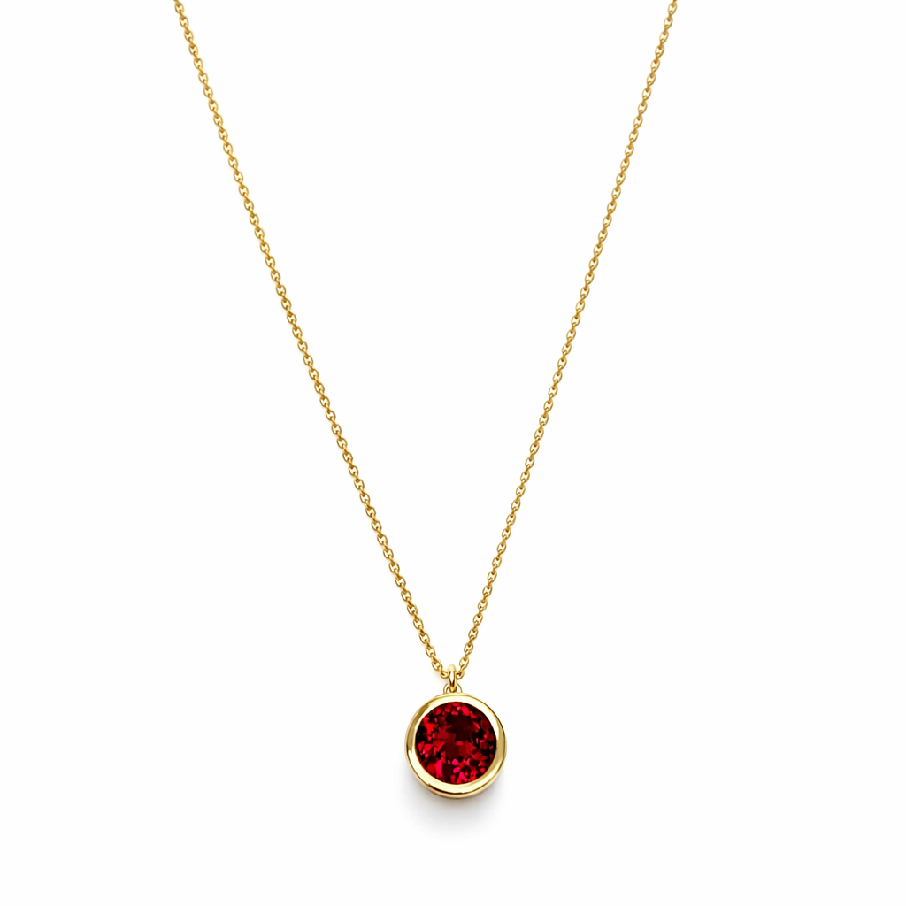 Colar com pendente redondo dourado e gema vermelha