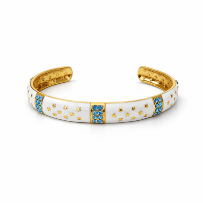 Pulseira dourada com acabamento branco, estrelas douradas e pedras azuis