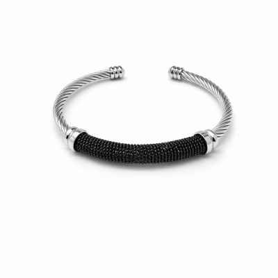 Bracelete prateado com detalhe central em malha negra