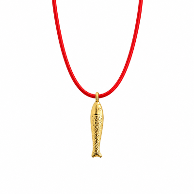 Colar com pendente de peixe dourado e cordão vermelho