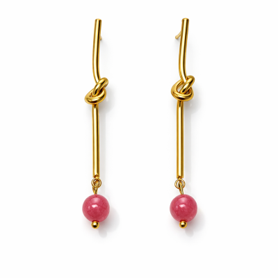 Brincos dourados com nó e contas rosas pendentes