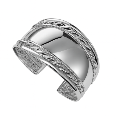 Pulseira prateada larga com entrelaçado decorativo