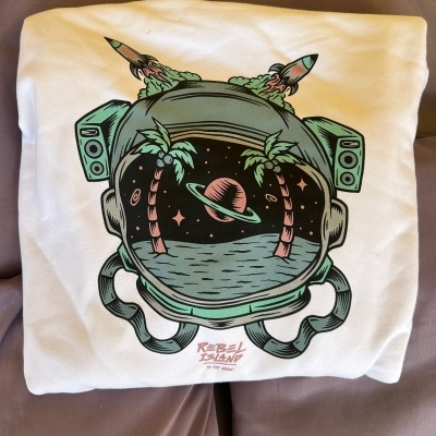 HOODIE&#x20;REBEL&#x20;ISLAND&#x20;2023