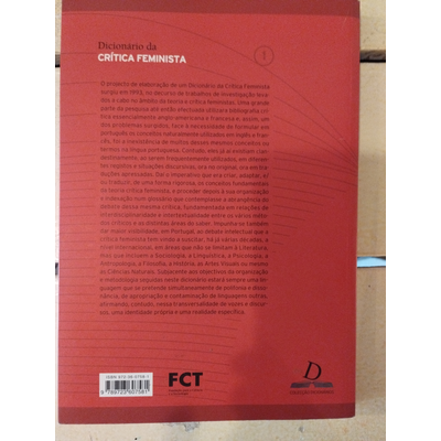 Parte traseira de livro vermelho com texto sobre Dicionário da CRÍTICA FEMINISTA