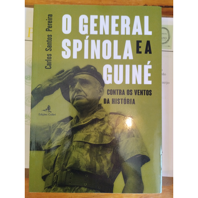 Capa de livro verde com fotografia em preto e branco de um general a fazer continência