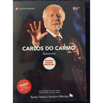 Capa de songbook com foto de Carlos do Carmo a cantar