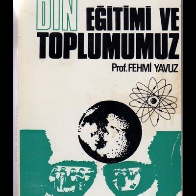Capa de livro com título em turco, imagens de planeta e símbolo atômico