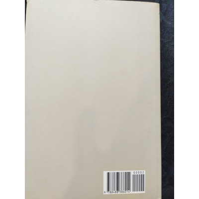 Capa traseira de livro bege com código de barras