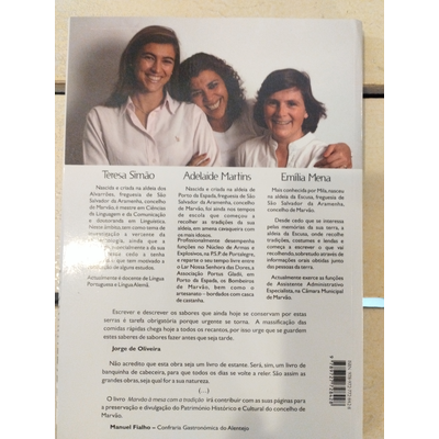 Capa de livro com foto de três mulheres sorridentes de branco e texto em português.