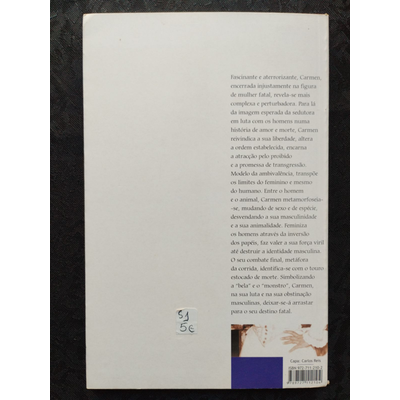 Capa traseira de livro branco com texto em português e etiqueta 5€