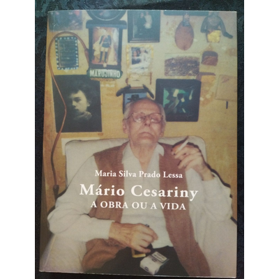 Capa de livro com fotografia de homem idoso e texto sobre Mário Cesariny