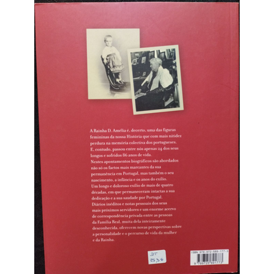 Capa traseira de livro vermelho com texto, duas fotos a preto e branco e etiqueta de preço