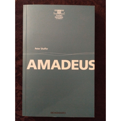 Capa de livro azul com título AMADEUS e texto branco e preto
