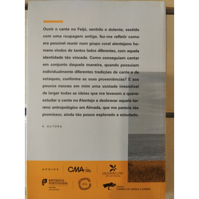 Folheto com texto em português e logos de apoios no rodapé em fundo laranja