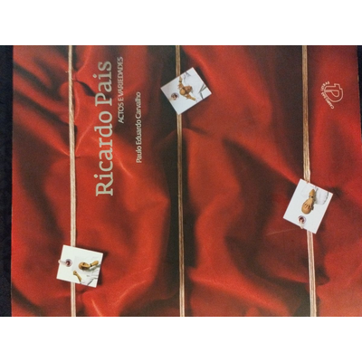 Capa de livro vermelho com texto branco e pequenos cartões pendurados em cordas.