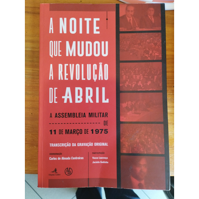 Capa de livro vermelha e preta com título e texto em português sobre fundo claro.