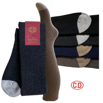 Conjunto de meias C.D Ladies com etiqueta e selo