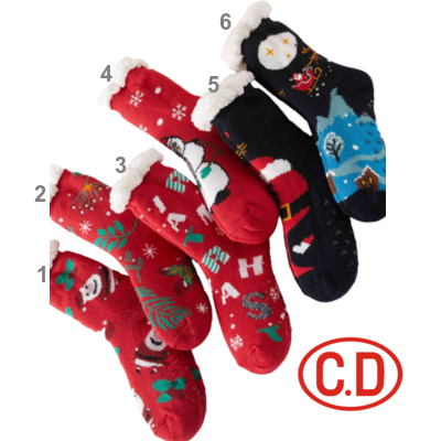 Seis meias de lã natalícias coloridas numeradas de 1 a 6 com desenhos e interior felpudo