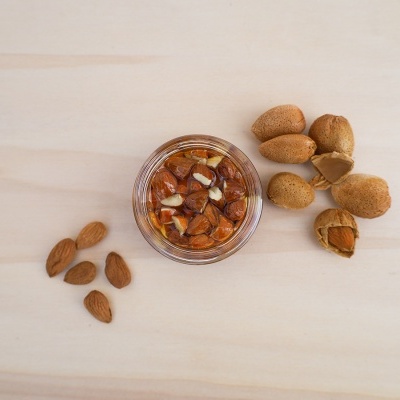 Mel&#x20;com&#x20;Am&#x00EA;ndoas