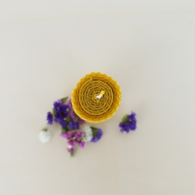 Vela&#x20;M&#x00E9;dia&#x20;de&#x20;Cera&#x20;de&#x20;Abelha